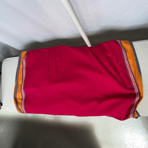 ZARA dark pink multi-colour large shawl scarf in cotton, EUC. - Picture 13 of 14